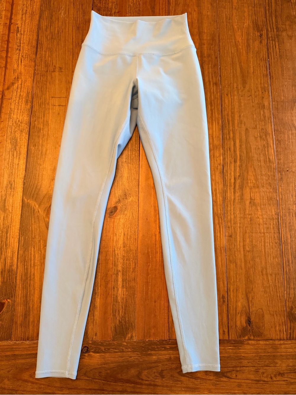 ALO Yoga Women’s Small Pale Blue High-Rise Leggings